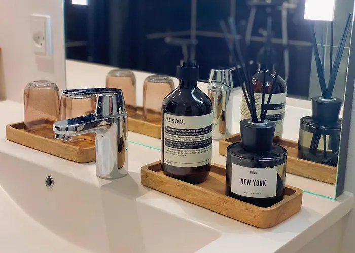 Bohr - Panoramic View *