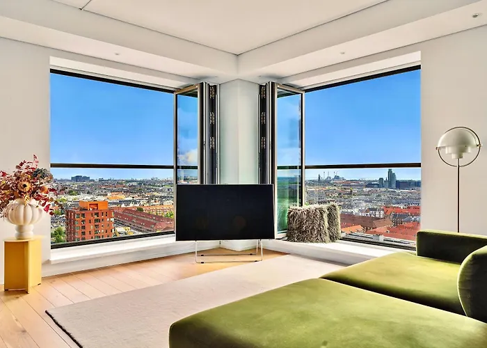 Bohr - Panoramic Skyline * Copenhague